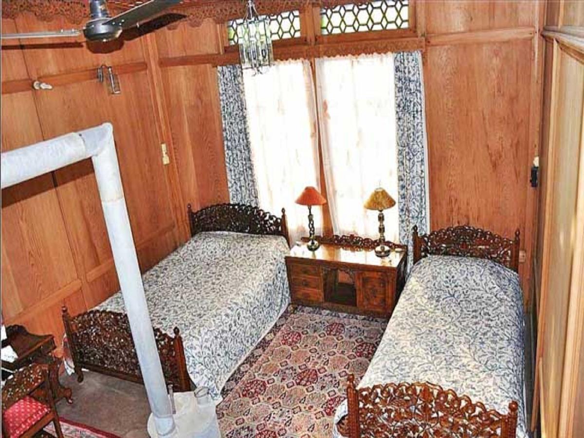 Nagin Bagh New Jersey Houseboats酒店 外观 照片